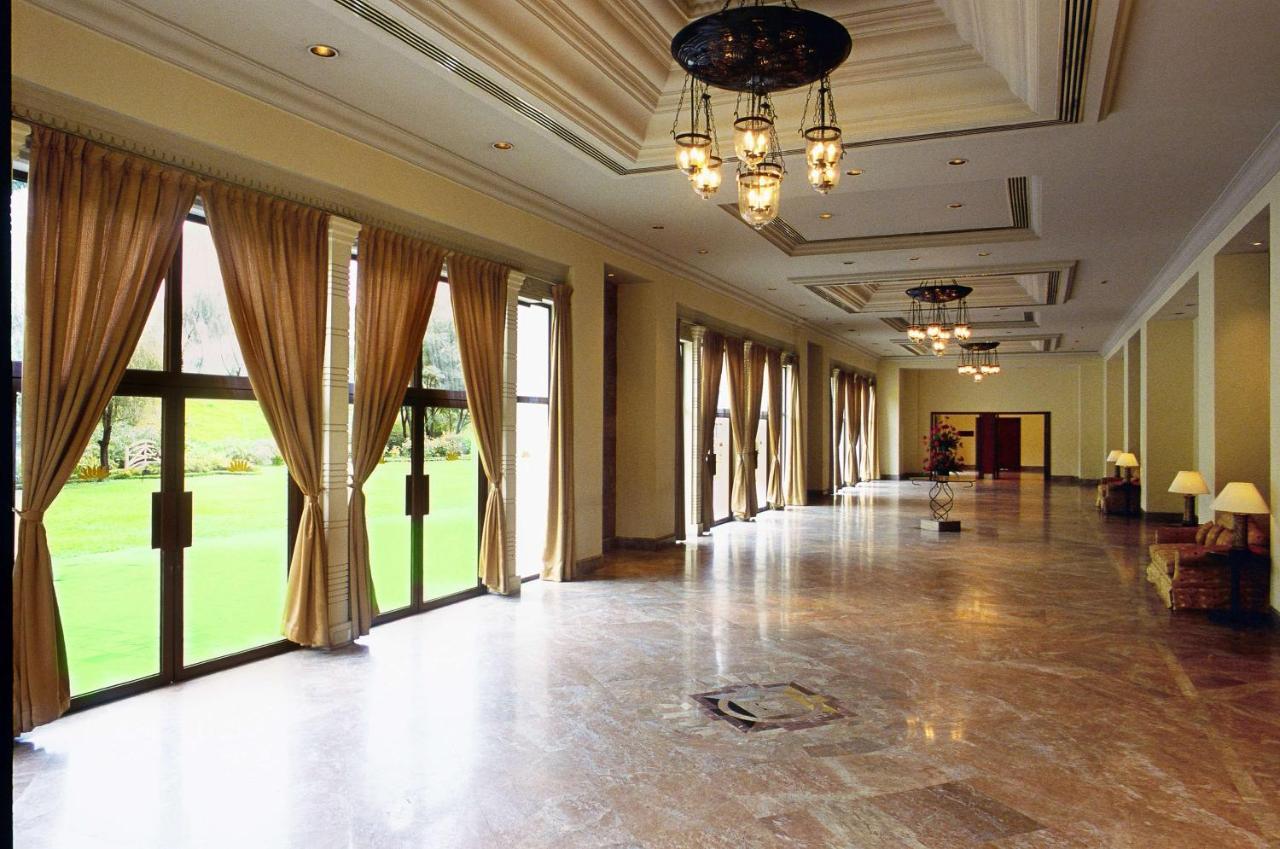 Hyatt Regency Kathmandu Hotel Exterior foto