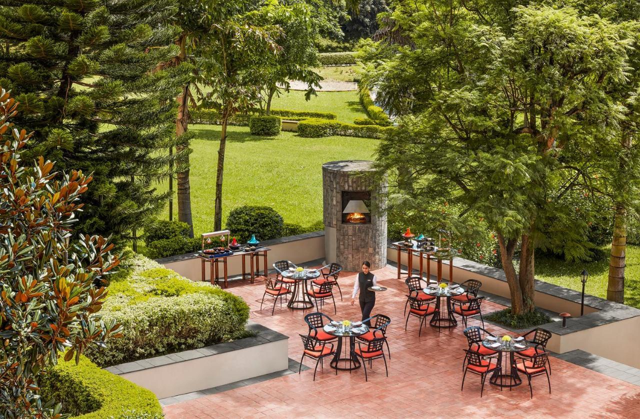 Hyatt Regency Kathmandu Hotel Exterior foto